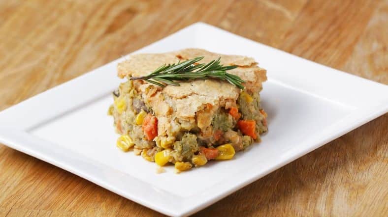 Irresistibly Hearty Vegan Chickpea Pot Pie Recipe