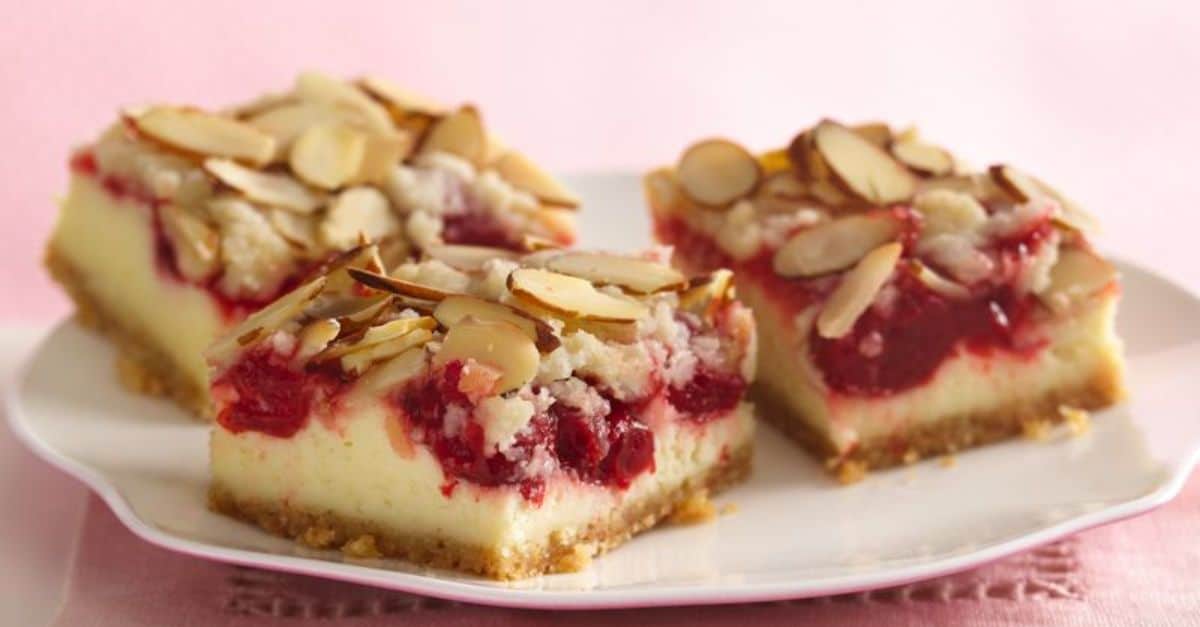 Sugar Cookie Cheesecake