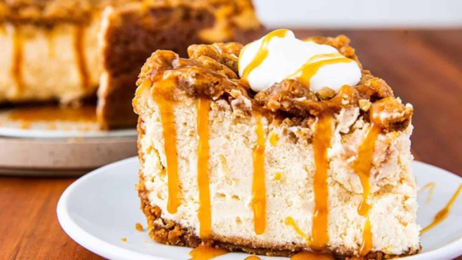 Apple Crisp Cheesecake